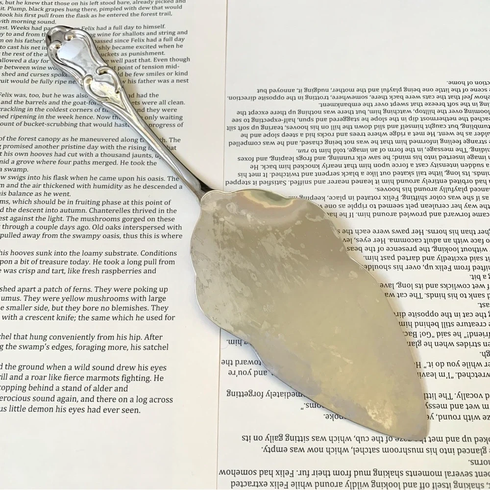vintage Happy Holidays silver plated pie cake server